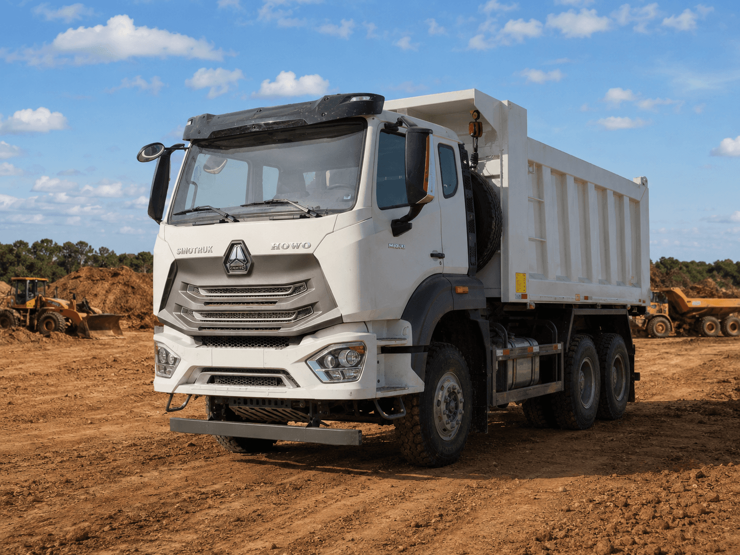 Heavy-duty dump truck for commercial vehicle solutions