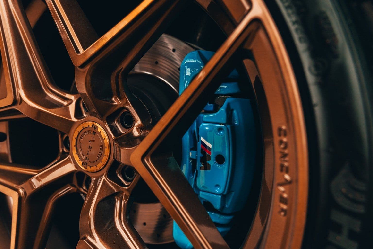 Tires & Rims – Quality and Endurance for Every Vehicle